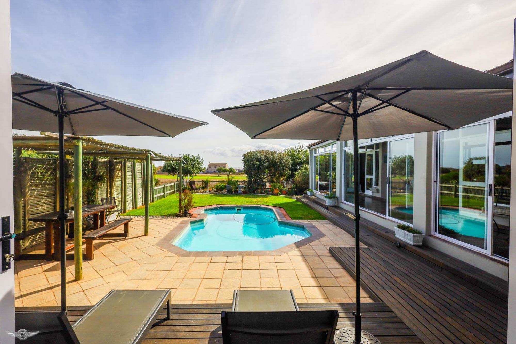 Flensborg Studios & Penthouse - Langebaan Golf Estate Экстерьер фото